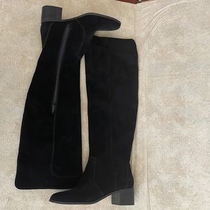 Over the knee suede black boots